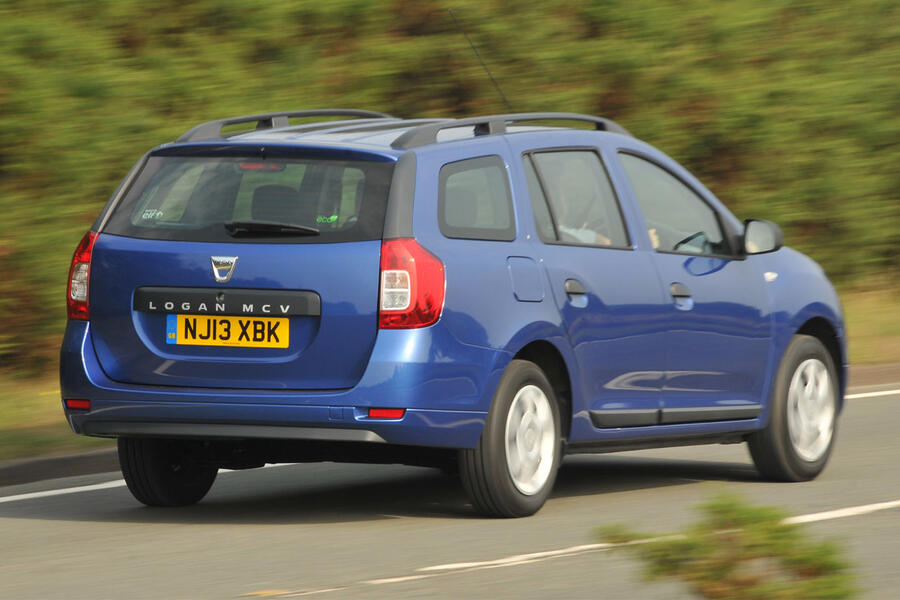 9 Dacia logan rear
