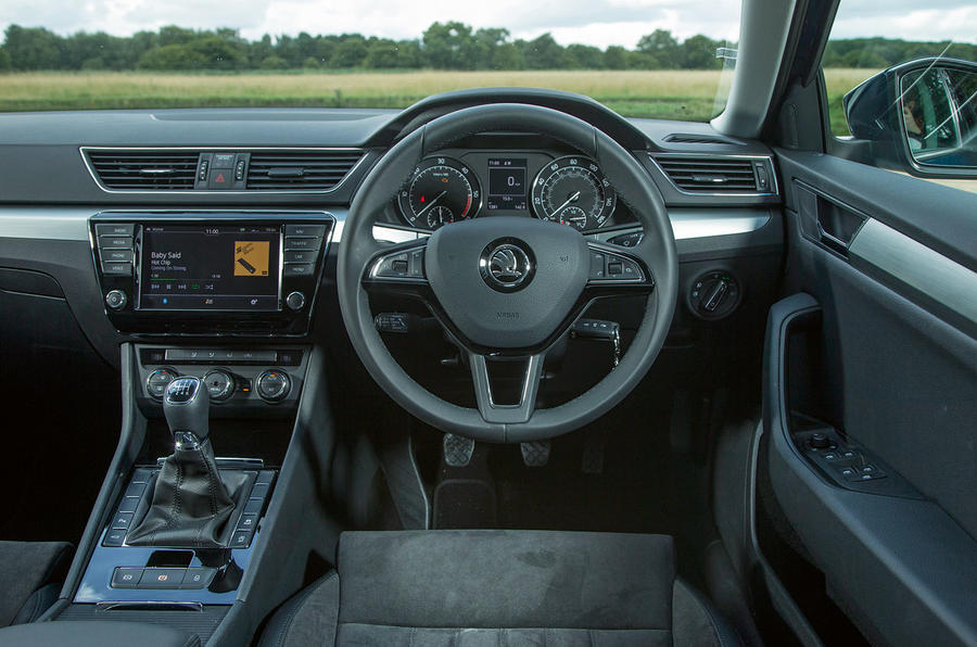 9 Skoda superb rt 0012