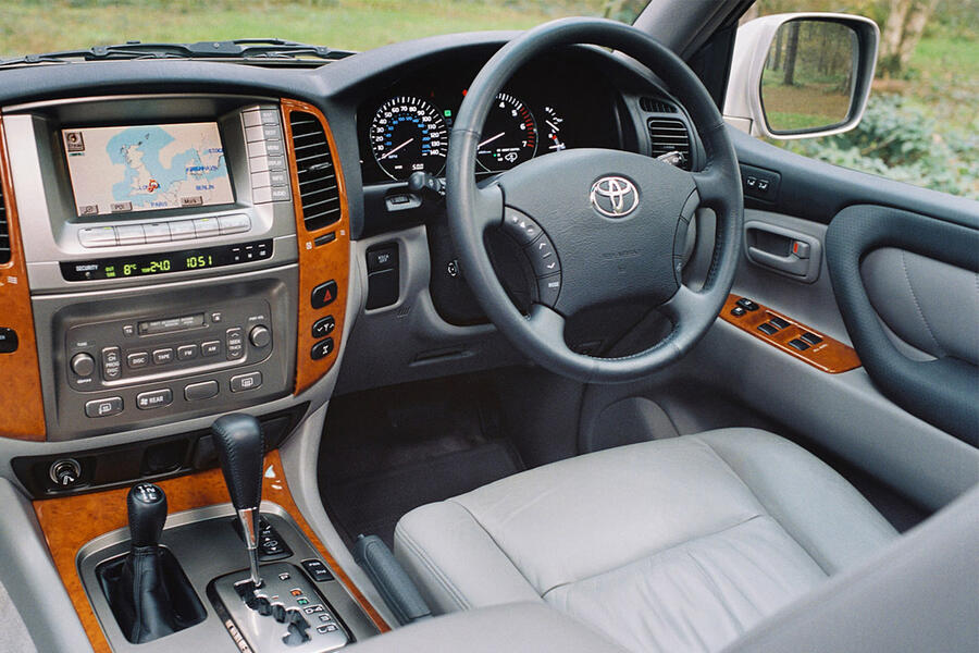 9 Toyota land cruiser amazon