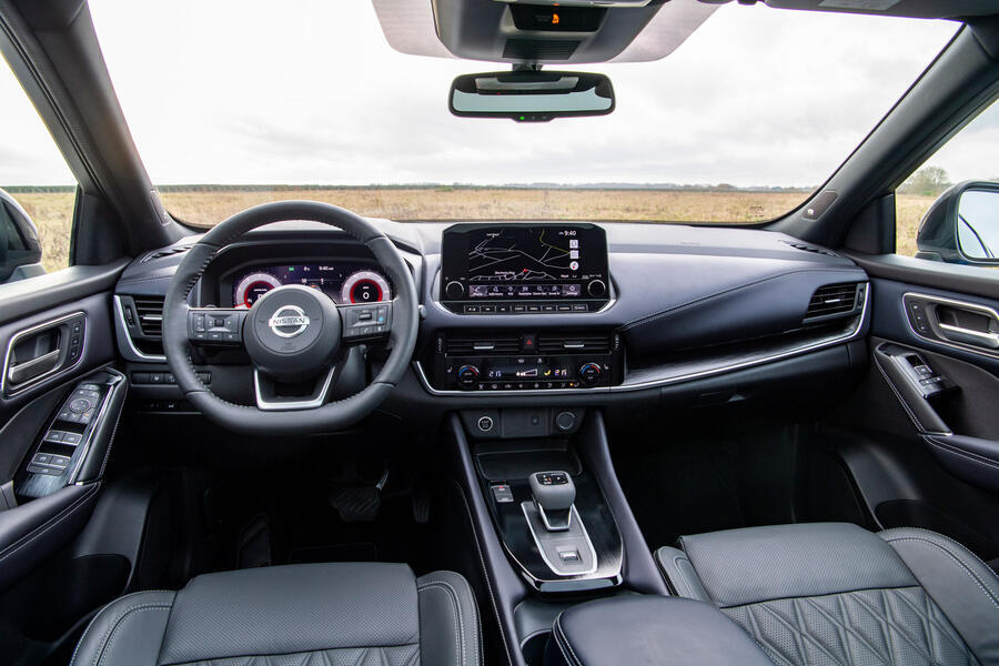 90 Nissan qashqai 2021 official reveal dashboard