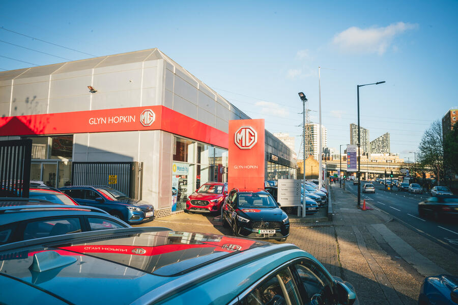 90 Romford road