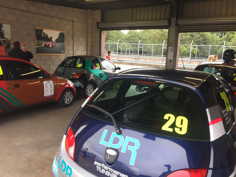 94 Ford enduroka feature 2020 pitlane