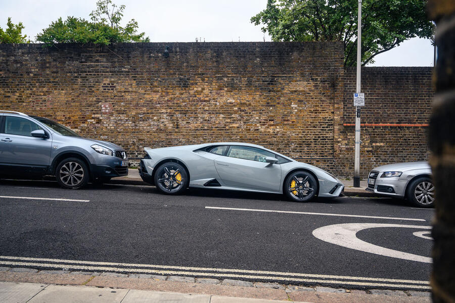 95 Lamborghini lockdown parallel