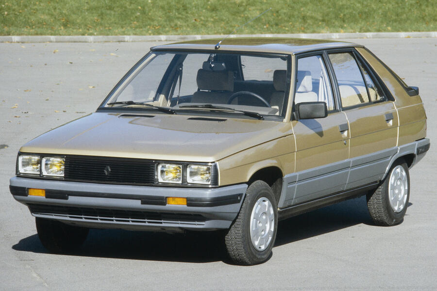 95 Worst bond cars ever list 2021 renault 11