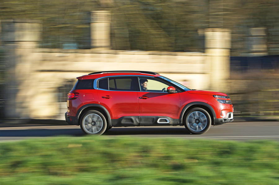97 Citroen c5 aircross 2019 rt hero side
