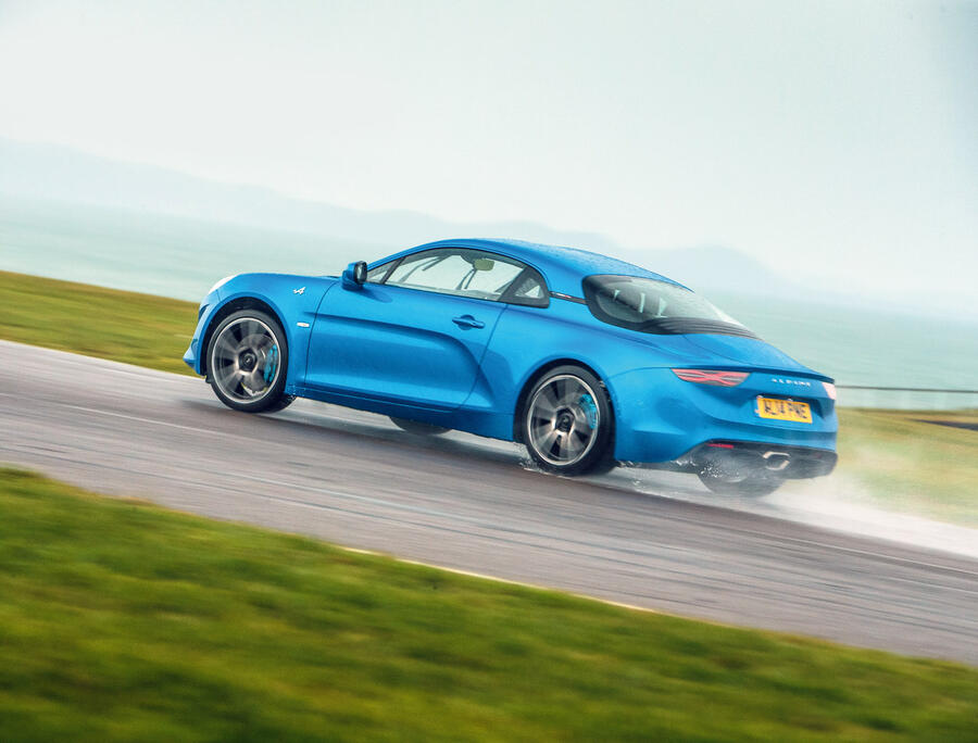 9 Alpine a110 tracking side