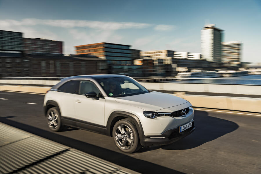 Action mazdamx 30ceramicwhite2 1