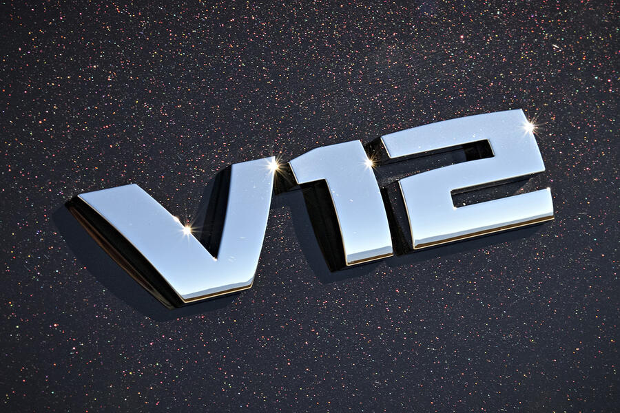 Bmw the final v12 badge