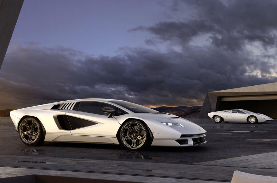 Countach 7