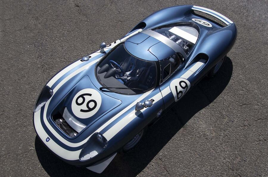 Ecurie ecosse lm69 above front
