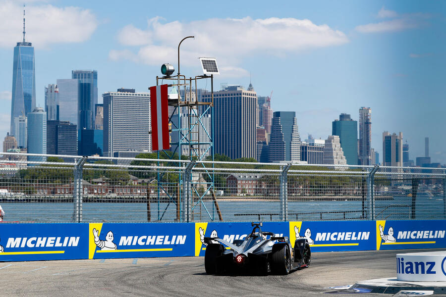 Formula e ny 2019   skyline