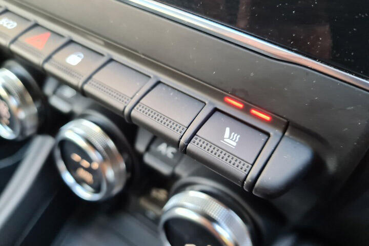Heated seats button 720