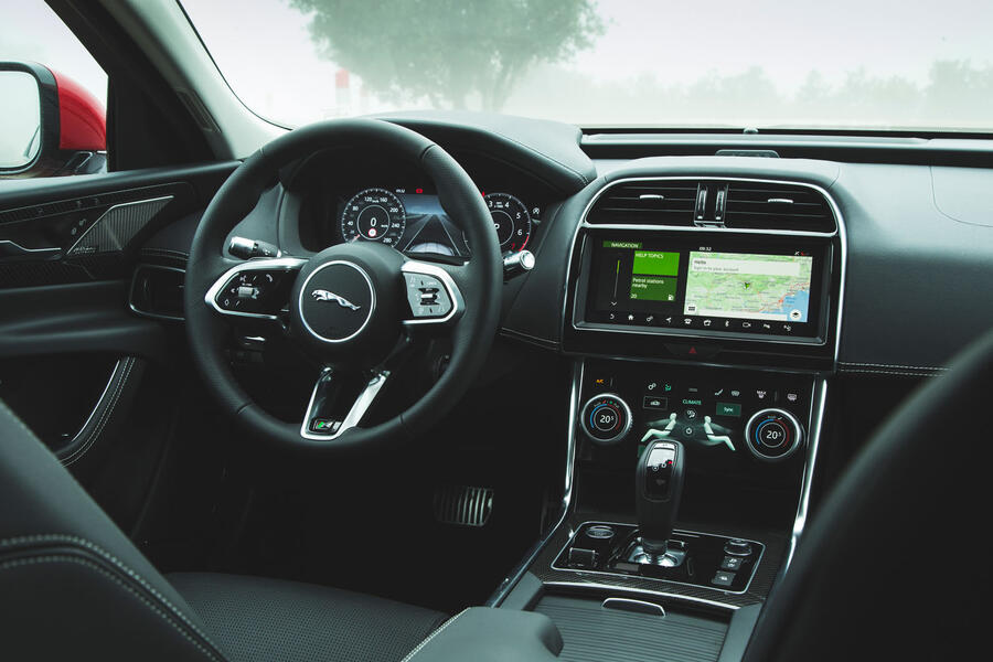 Jag xe 2019 0785g