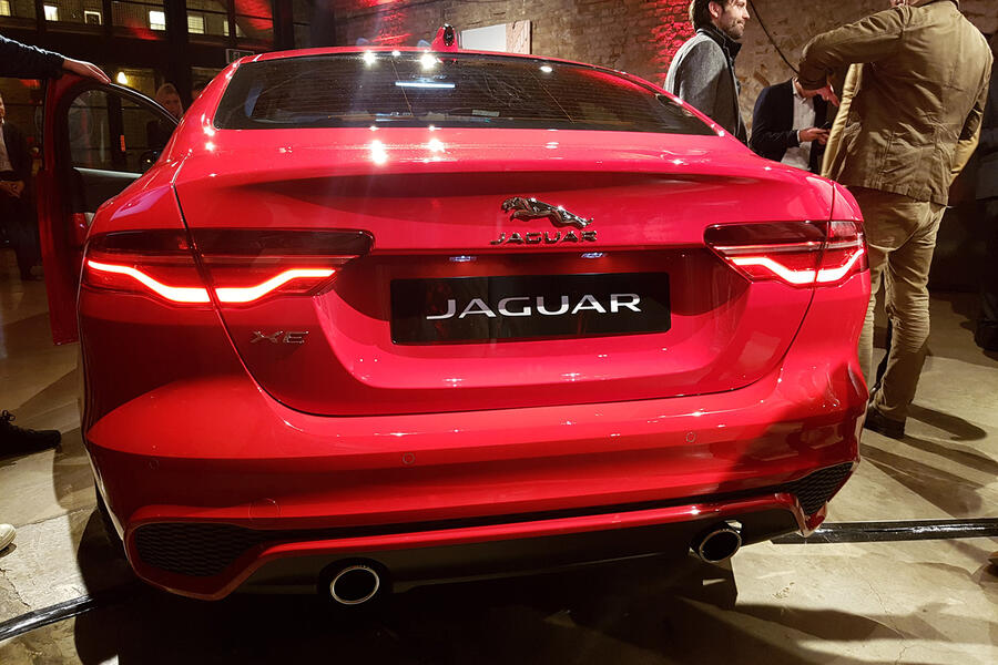 Jaguar xe launch night photos 2