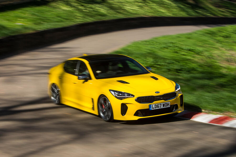 Kia stinger 2088f