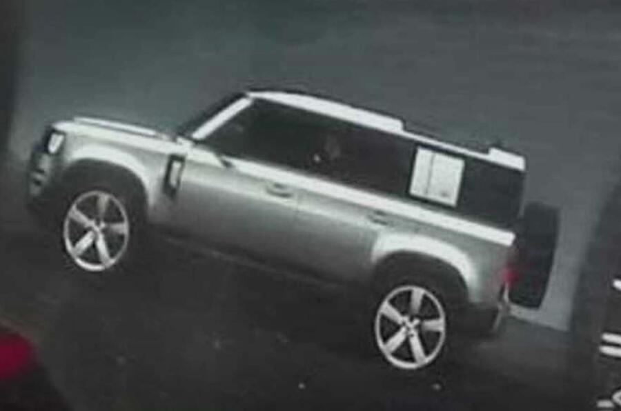 Land rover defender 8350d