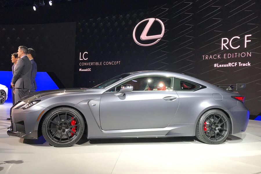 Lexus rc f side
