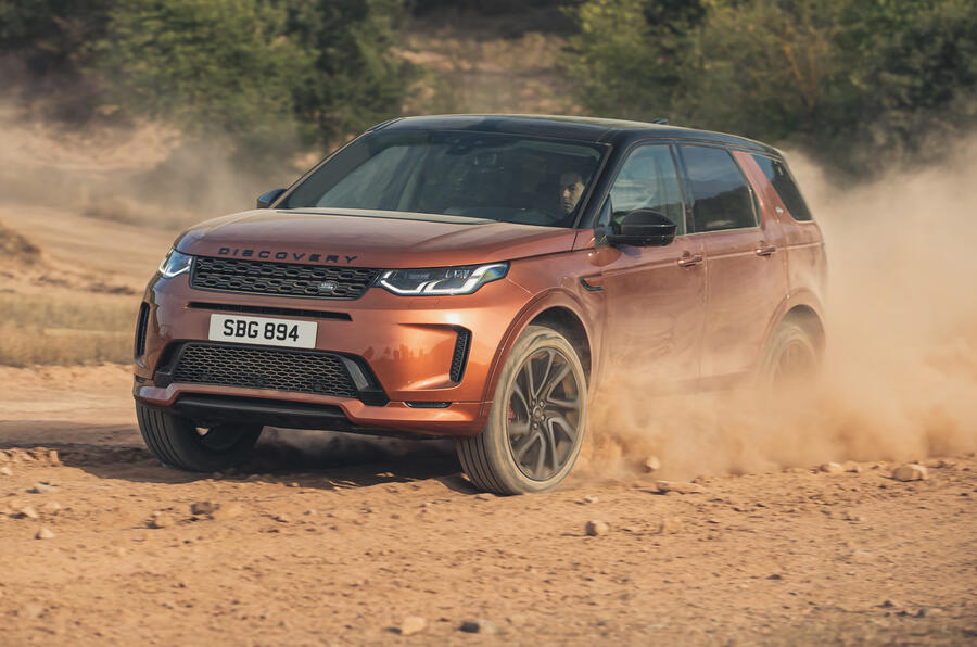 Lr dsblack 21my exterior 260820 03