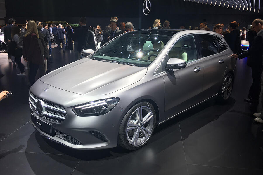 Mercedes b class paris 2