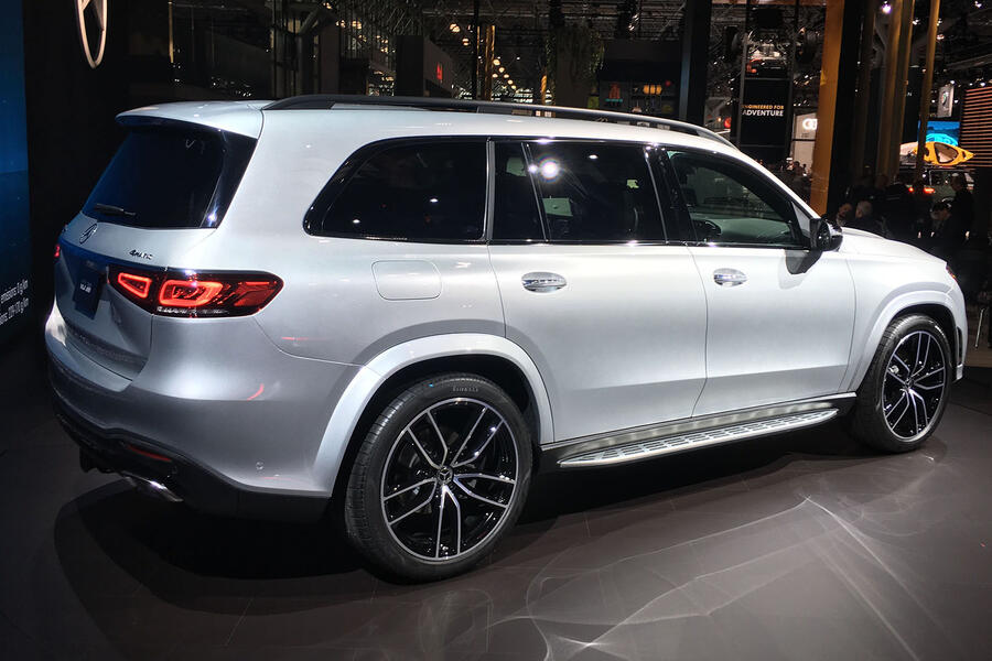 Mercedes benz gls 2019 new york motor show 3