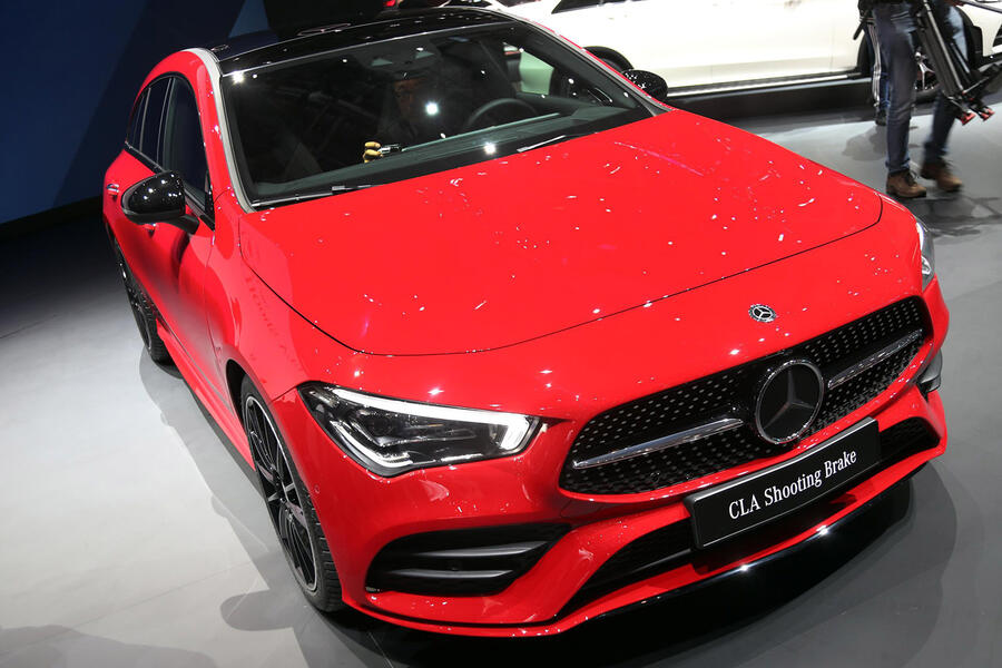 Mercedes cla shooting brake geneva press stand 3