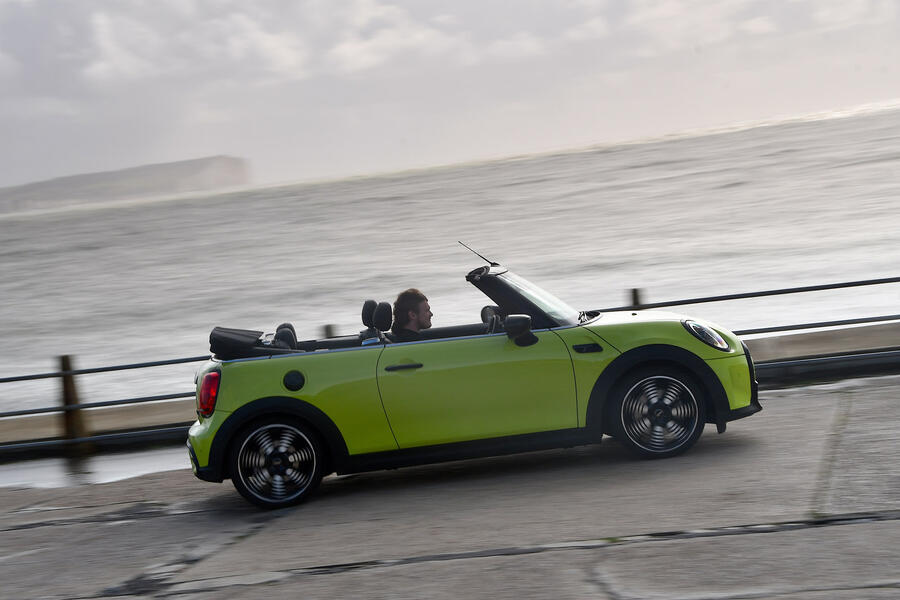 Mini convertible lt kc 20211004 4438
