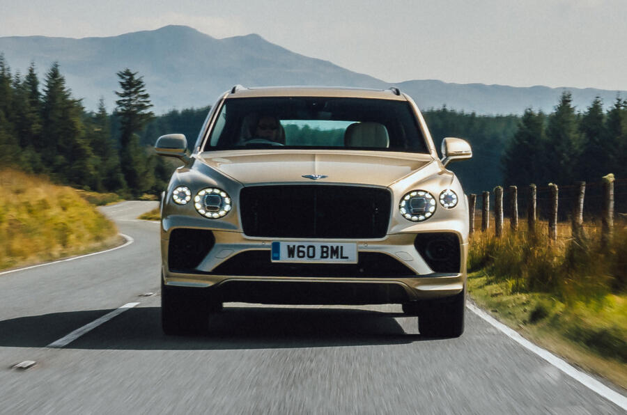 New bentayga hybrid   12