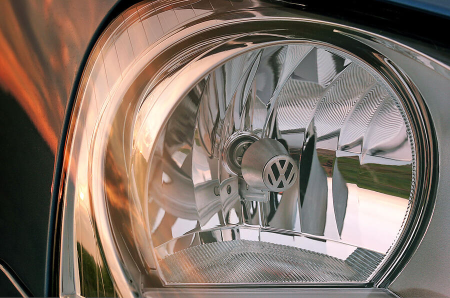 Readers q headlight 0