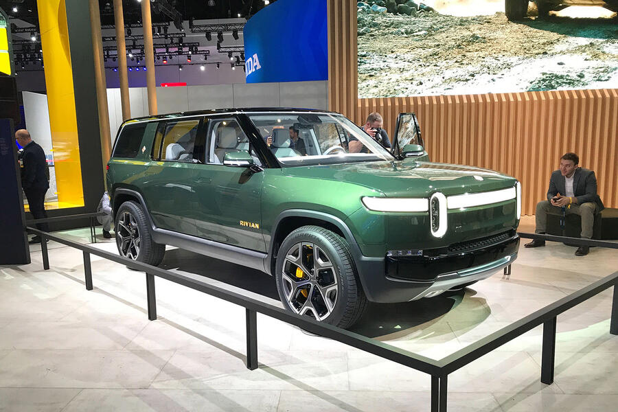 Rivian r1s