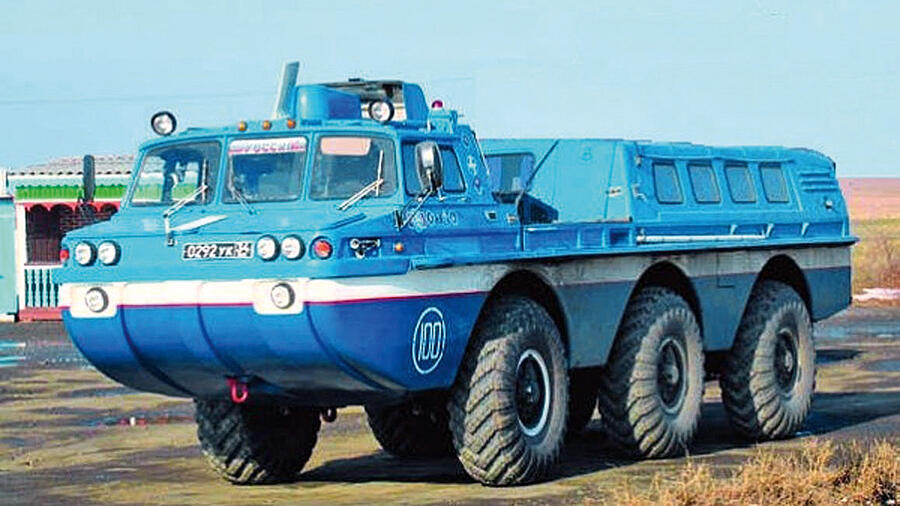 Russian zil 4906 blue bird