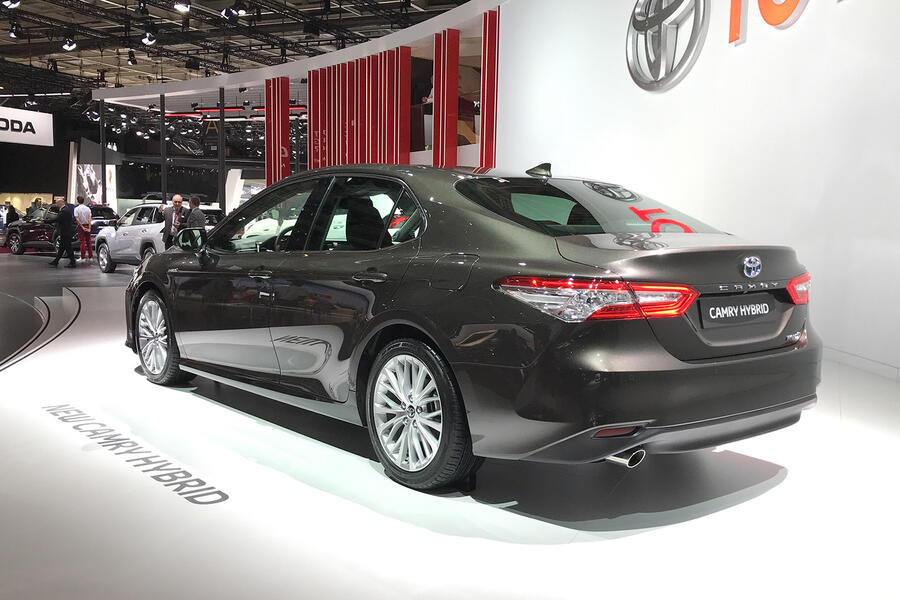 Toyota camry hybrid paris 2018