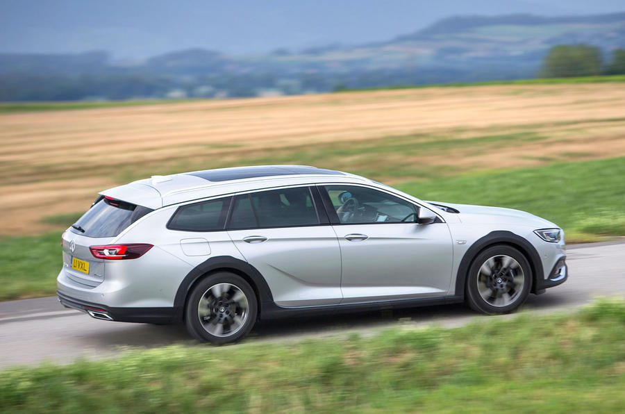 Vauxhall insignia country tourer rear 0
