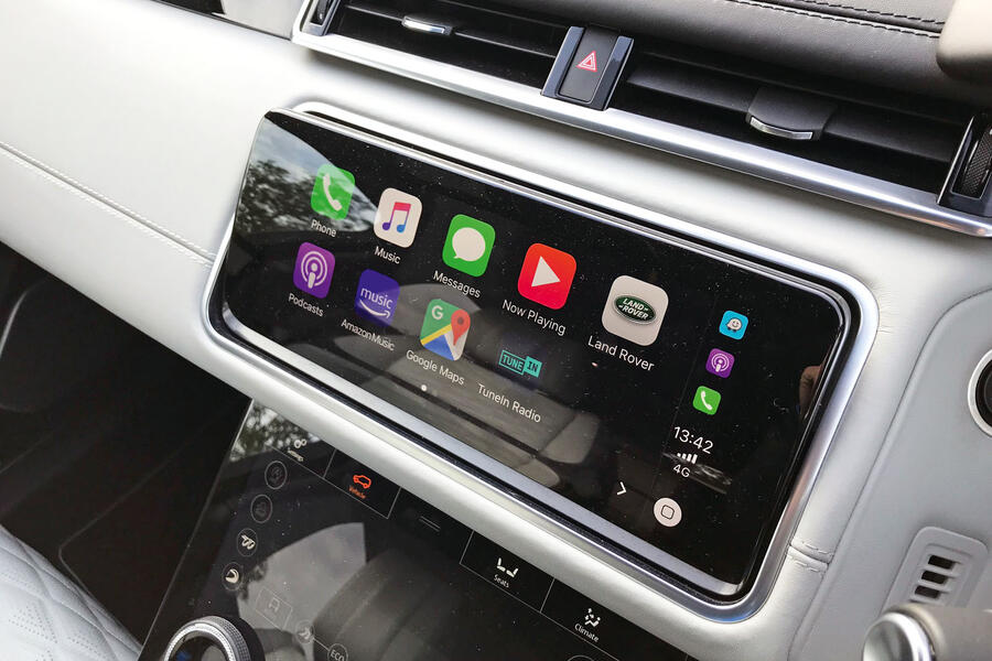 Velar carplay