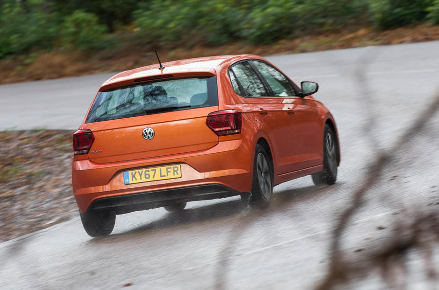 Volkswagen polo rear cornering 0 0