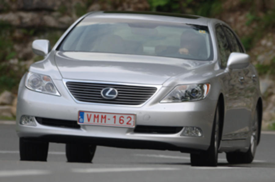 Lexus LS460