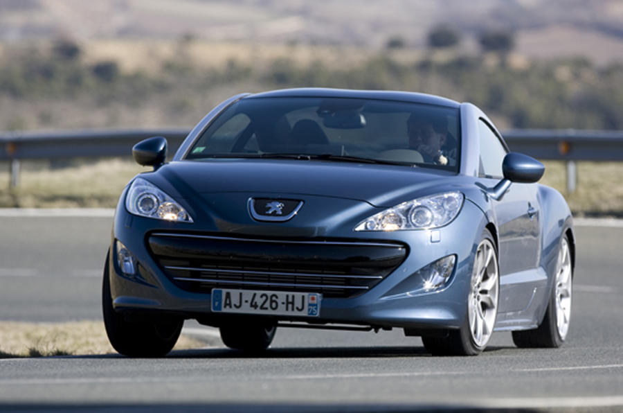 Peugeot RCZ GT THP200 cornering