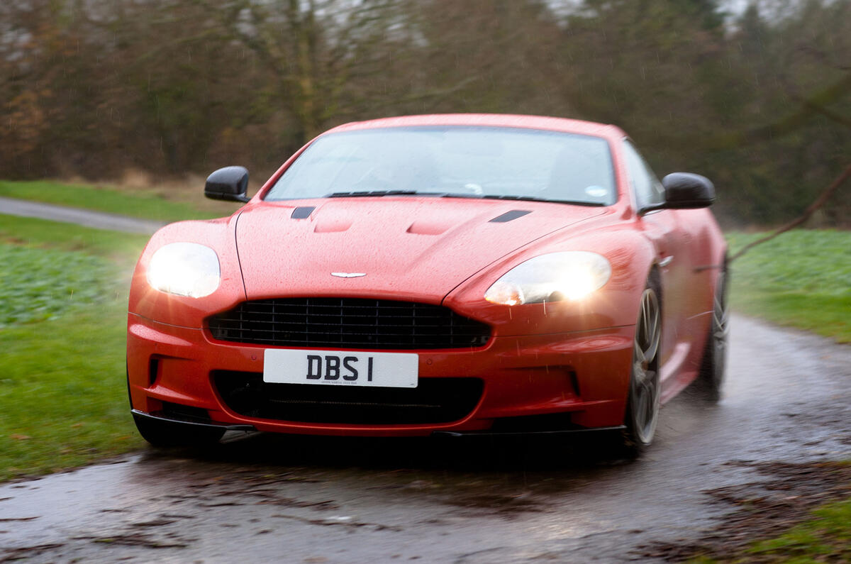 Aston Martin DBS Carbon Edition