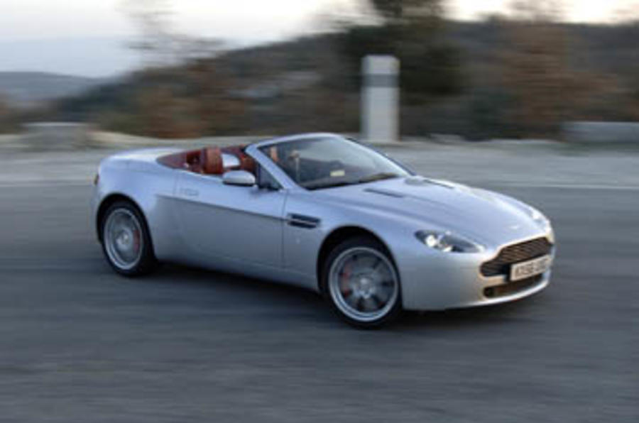 Aston Martin V8 Roadster