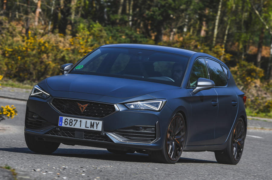 1 Cupra Leon 2021 UK FD hero front