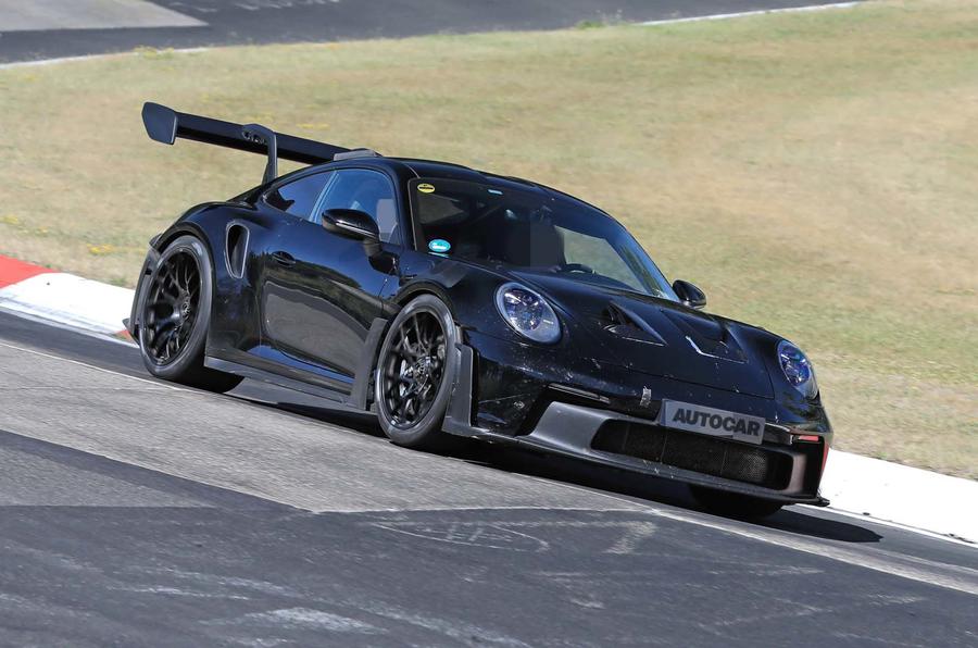 Porsche 911 GT3 RS 2022 front quarter tracking