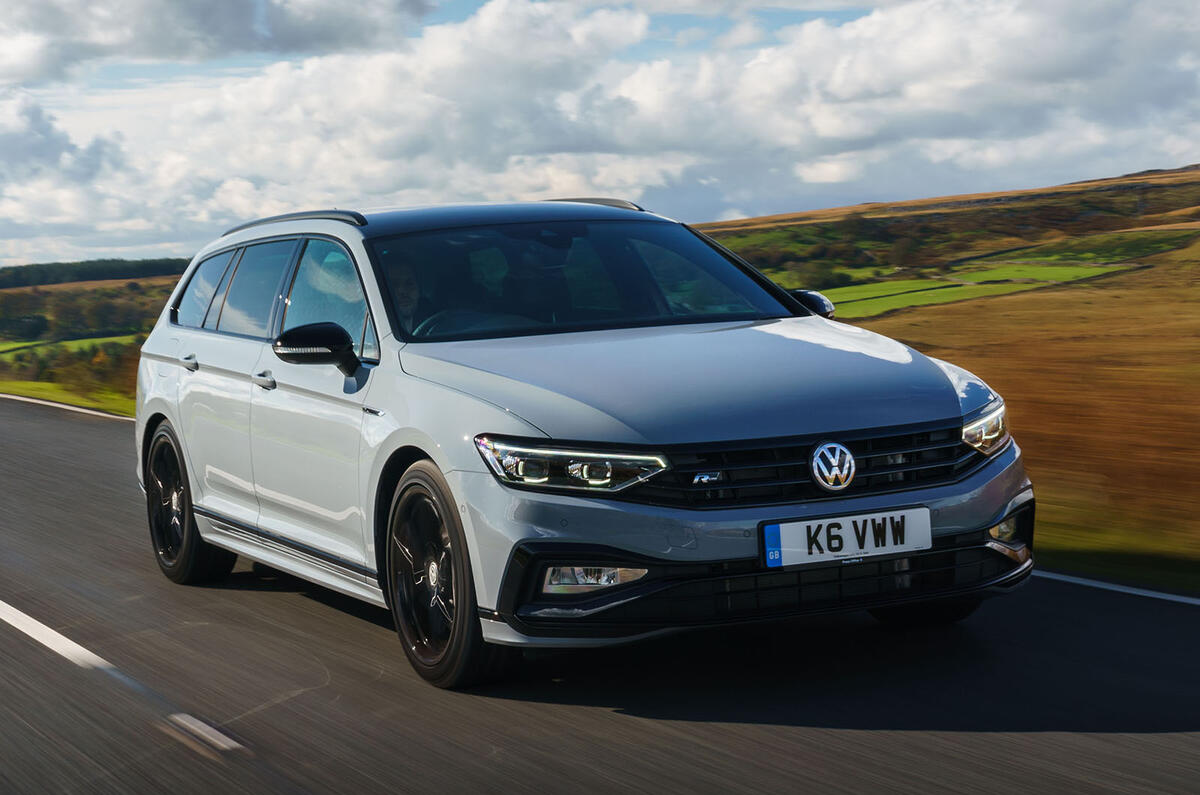 Volkswagen passat Estate R Line 2019 UK review - hero front