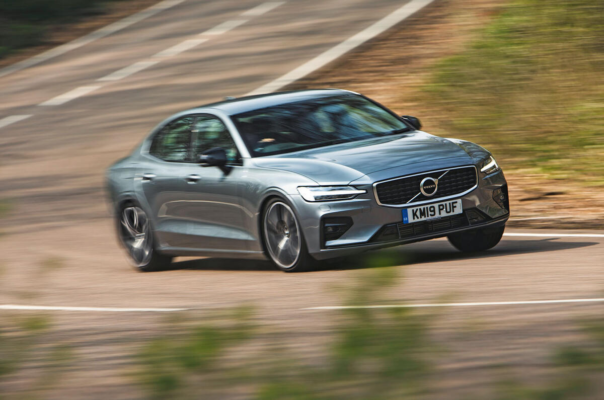 Volvo S60 T5 2019 UK first drive review - hero front