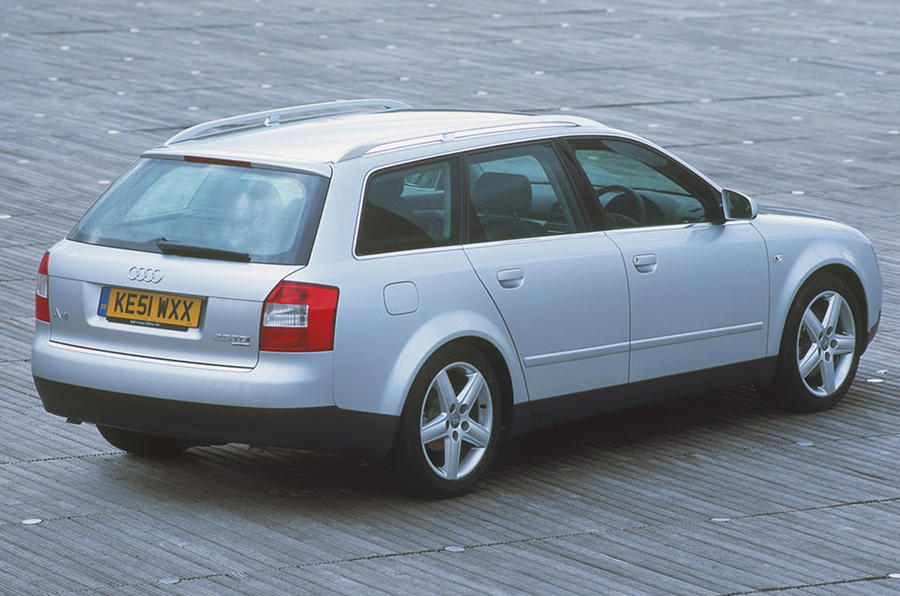 Audi A4 Avant - static rear