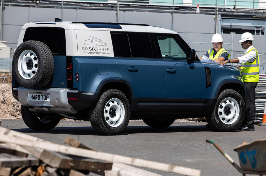 Land Rover Defender Hard Top - static rear