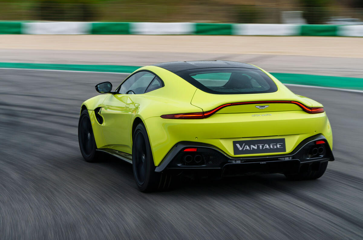 2 Aston martin vantage 2018 otr rear