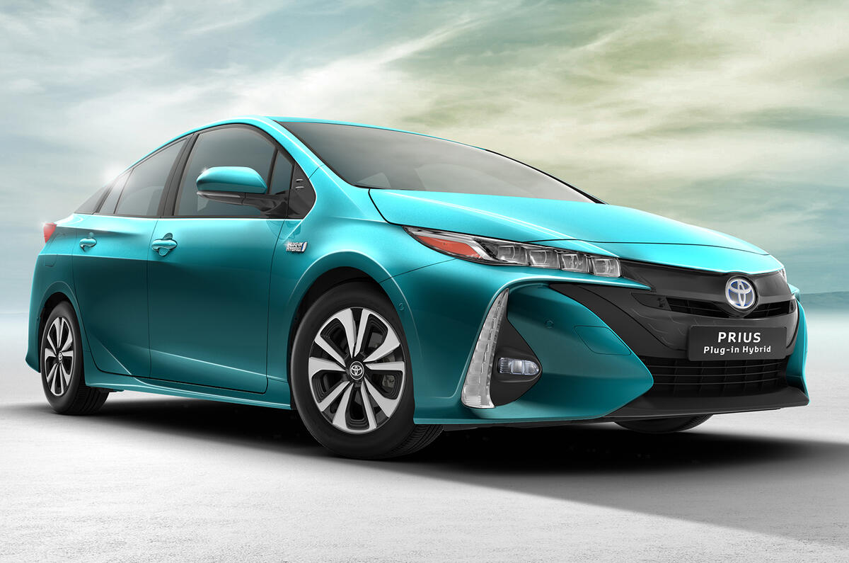 2017 Toyota prius prime 01