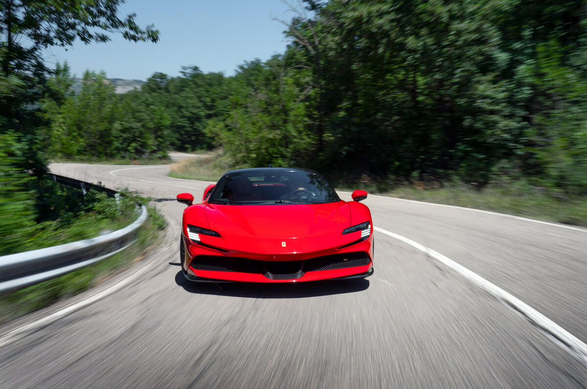 Ferrari SF90 Stradale - front