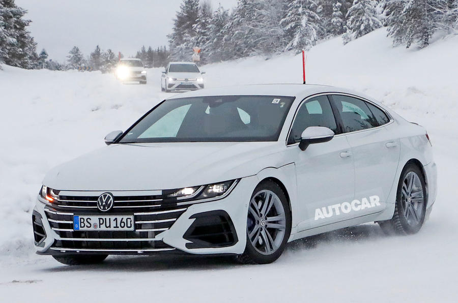 Volkswagen Arteon R spy photos - front