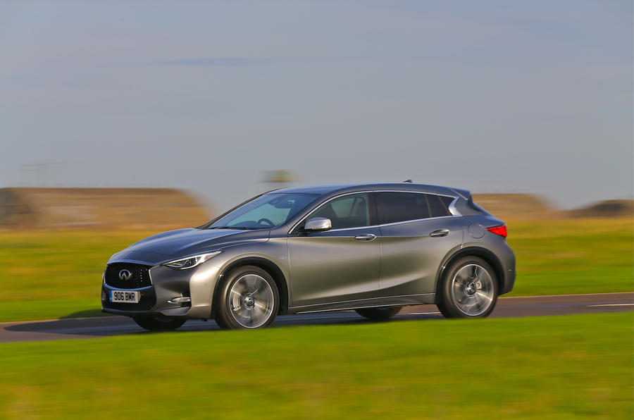 Infiniti Q30 2.2d AWD