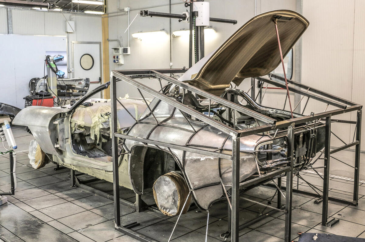 Coachbuilders web 167